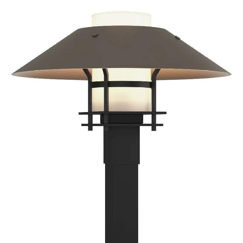 Corrosion - Resistant Industrial Lighting for Coastal FactoriesHenry One Light Outdoor Post Mount Corrosion - Resistant Industrial Lighting for Coastal FactoriesHenry One Light Outdoor Post Mount