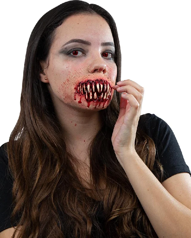 Nightmare Fangs Deluxe Halloween Prosthetic