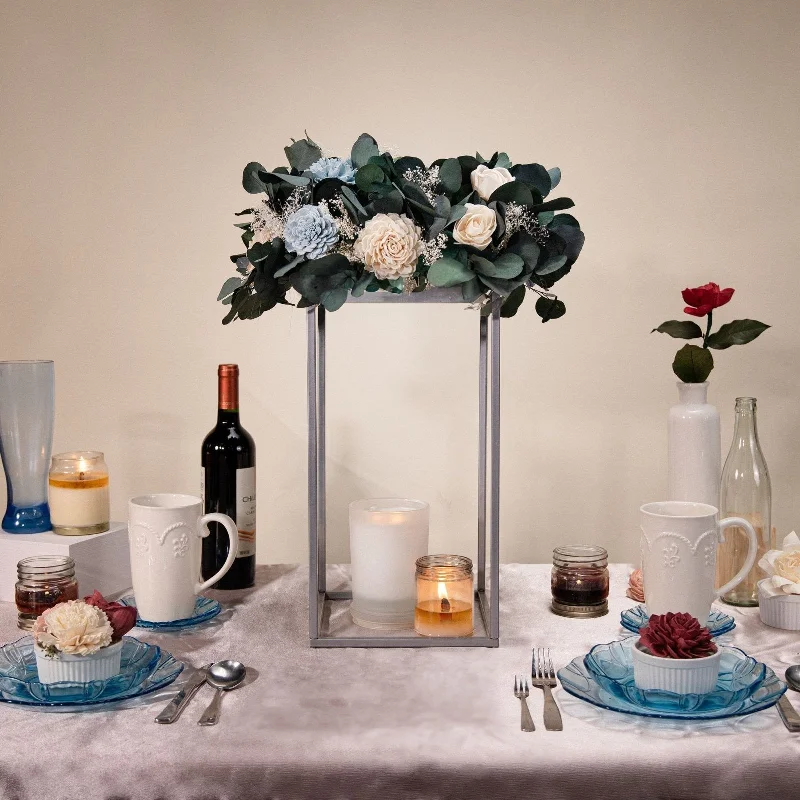 Wild Style Eloise Centerpiece