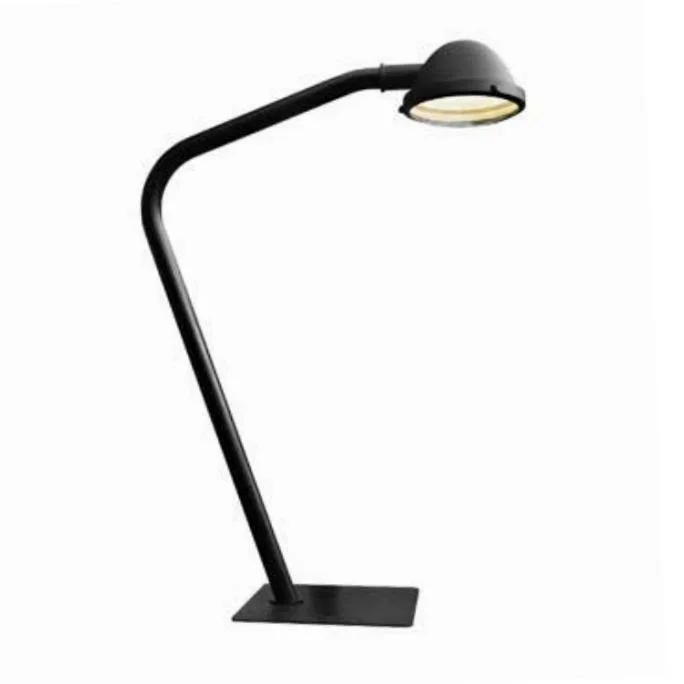 Wood Floor Lamp with Natural Grain for a Warm and Organic FeelJacco Maris Outsider Floor Lamp