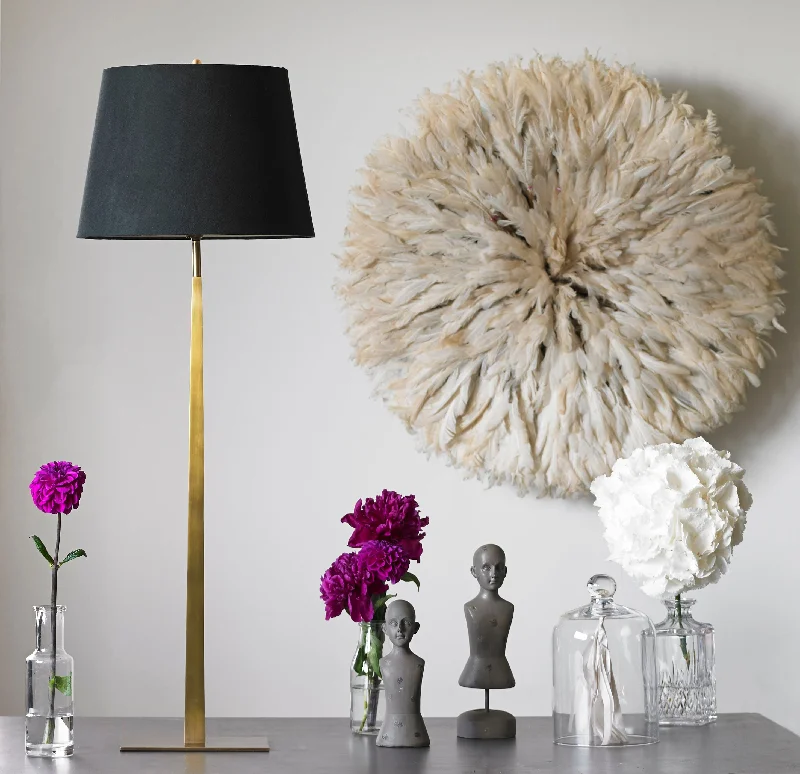 modern minimalist table lamps for contemporary living roomsLarger Trafalgar table lamp in antiqued brass modern minimalist table lamps for contemporary living roomsLarger Trafalgar table lamp in antiqued brass